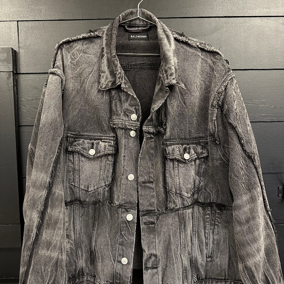 Balenciaga oversized denim jacket Spring 22 RTW - Picture 4 of 16